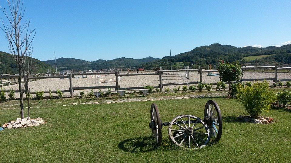 Relais Black Horse Millesimo Exterior foto